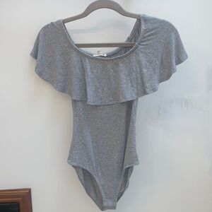Soprano Grey Bodysuit - Nordstrom - Size M - Ruffle over the shoulder